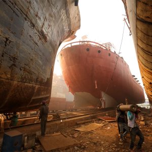 Dhaka,-,Bangladesh,-,January,10,,2018:,Unidentified,Dock,Workers