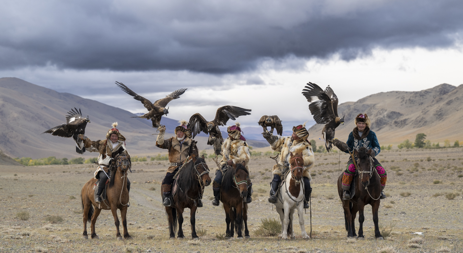 Mongolia Eagle Hunters Photo Tour